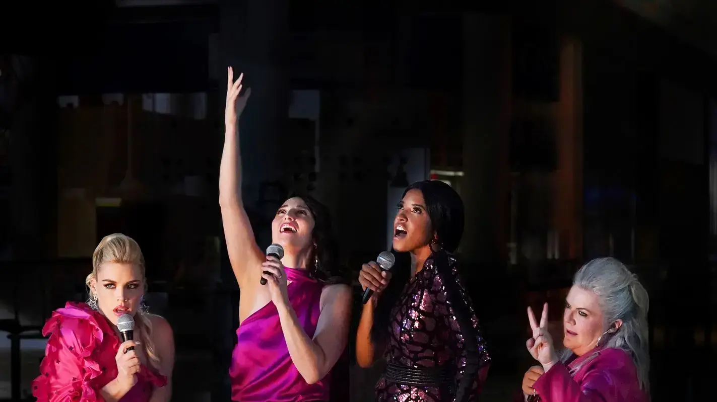 הסדרה Girls5Eva הסדרה Girls5Eva