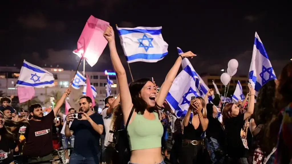 לאחר השבעת הממשלה | חגיגגות בכיכר רבין 13 ביוני 2021
