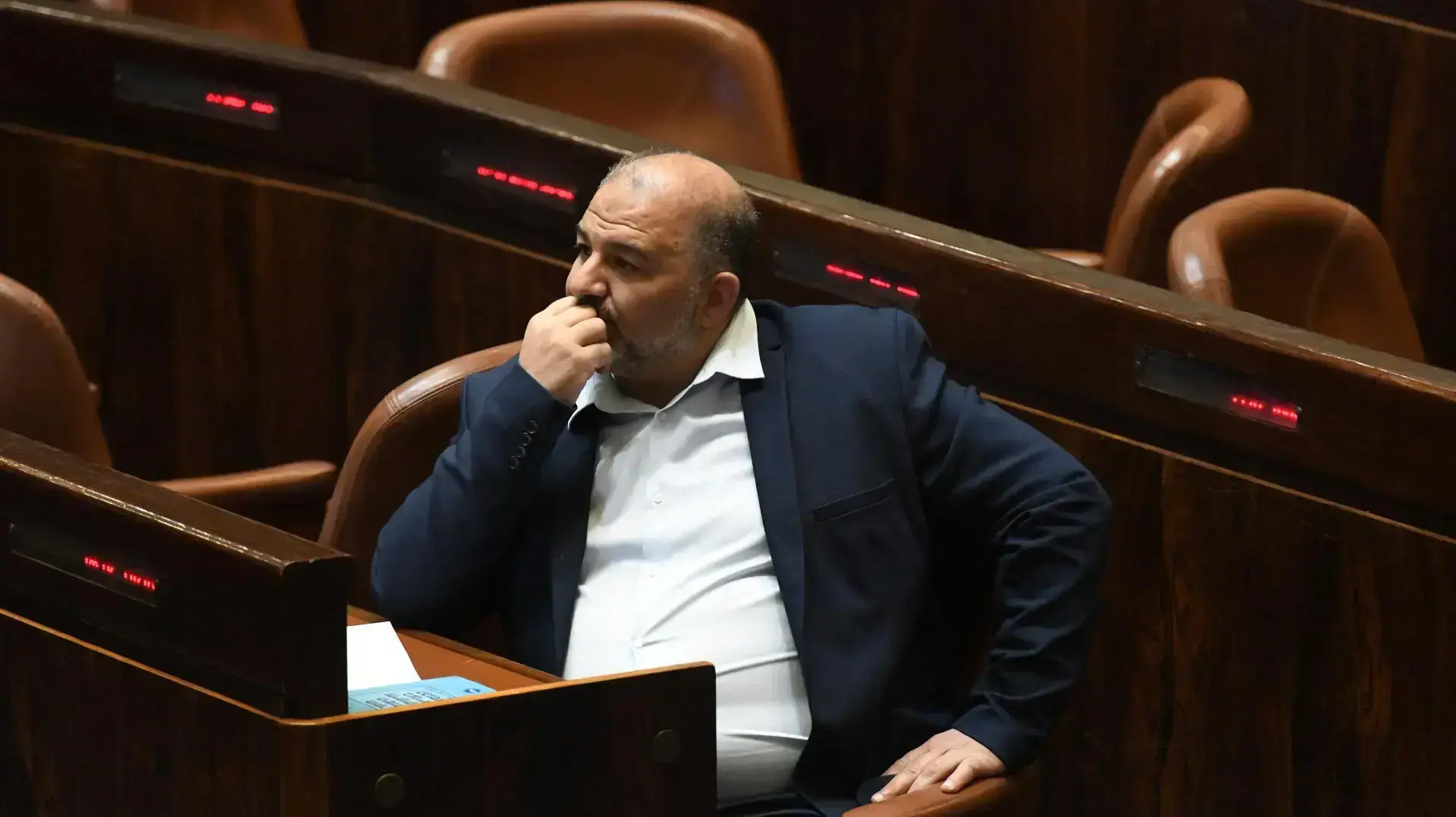 מנסור עבאס בישיבת השבעת הממשלה, 14 ביוני 2021 מנסור עבאס בישיבת השבעת הממשלה, 14 ביוני 2021