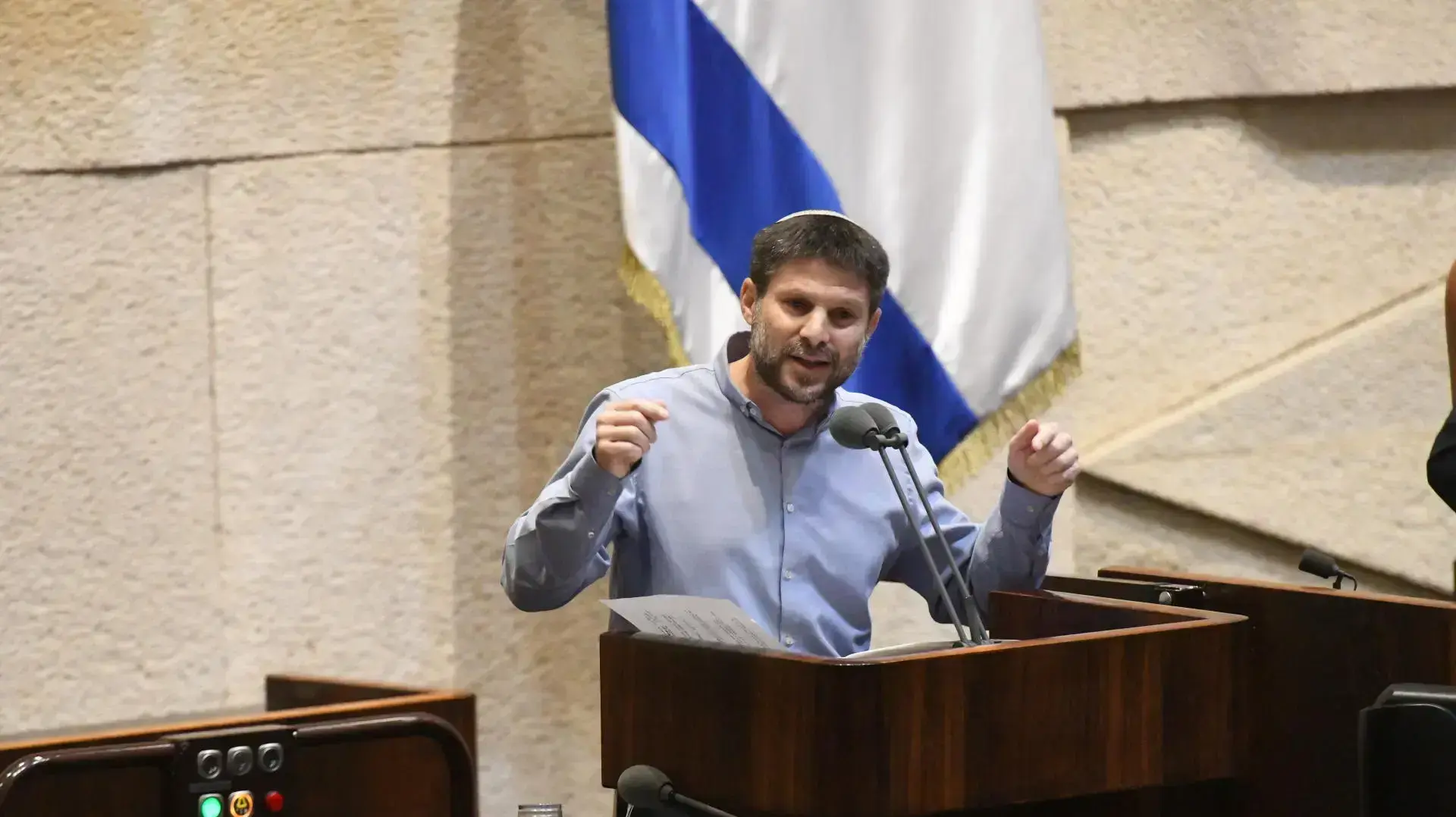 בצלאל סמוטריץ' בישיבת השבעת הממשלה, 14 ביוני 2021 בצלאל סמוטריץ' בישיבת השבעת הממשלה, 14 ביוני 2021