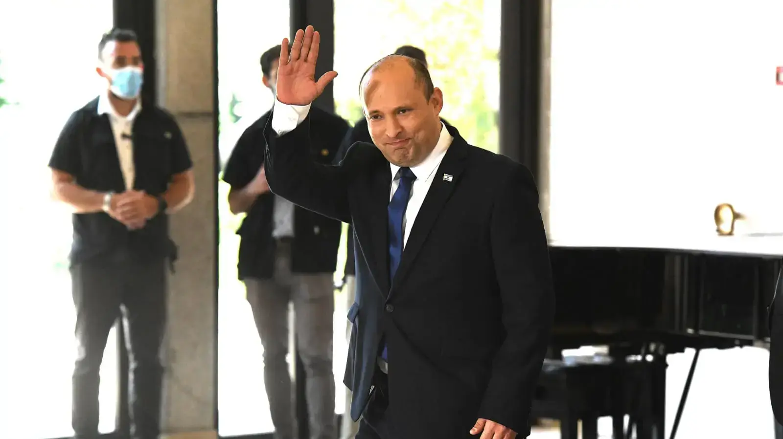 ראש הממשלה נפתלי בנט בצילום התמונה המסורתית של הממשלה בבית הנשיא,14 ביוני 2021 ראש הממשלה נפתלי בנט בצילום התמונה המסורתית של הממשלה בבית הנשיא,14 ביוני 2021