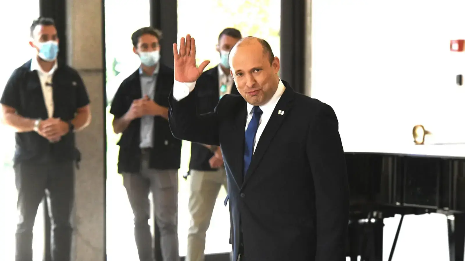 ראש הממשלה נפתלי בנט בצילום התמונה המסורתית של הממשלה בבית הנשיא,14 ביוני 2021 ראש הממשלה נפתלי בנט בצילום התמונה המסורתית של הממשלה בבית הנשיא,14 ביוני 2021