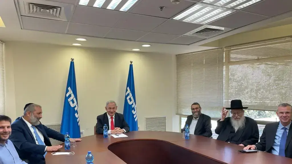ראשי המחנה הלאומי בישיבה סגורה בכנסת, 14 ביוני 2021 ראשי המחנה הלאומי בישיבה סגורה בכנסת, 14 ביוני 2021