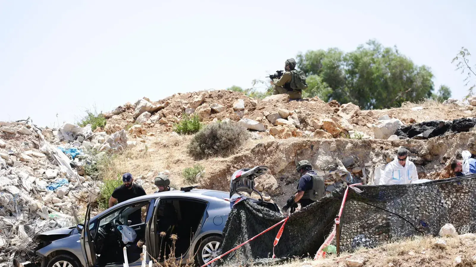זירת ניסיון פיגוע דריסה ודקירה משולב בסמוך לכפר חיזמא 16 ביוני 2021 זירת ניסיון פיגוע דריסה ודקירה משולב בסמוך לכפר חיזמא 16 ביוני 2021