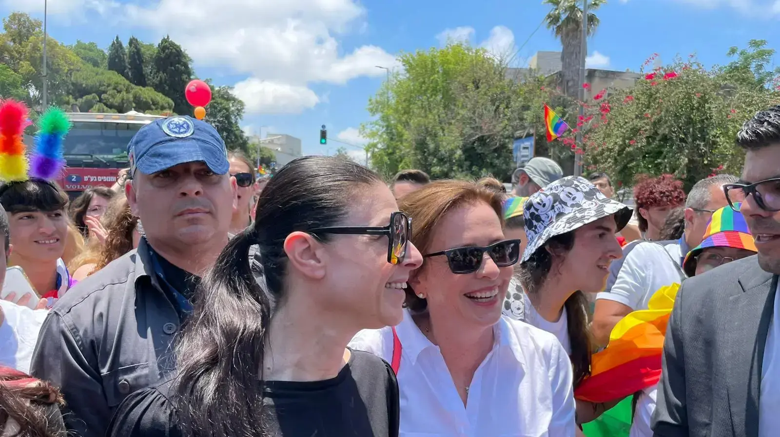 מרב מיכאלי ועינב קליש רותם במצעד הגאווה בחיפה 18.06.21 מרב מיכאלי ועינב קליש רותם במצעד הגאווה בחיפה 18.06.21