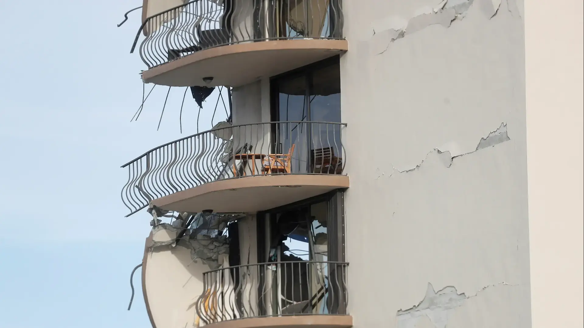 קריסת הבניין במיאמי, 25.6.21