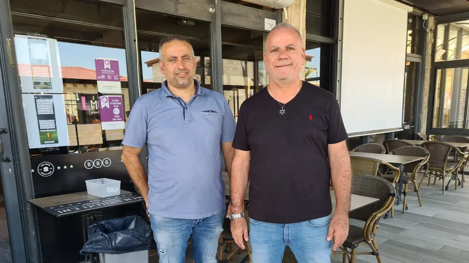 מוטי כרסנטי ונסים סעד ,בעלי מסעדת bbb בראש פינה מוטי כרסנטי ונסים סעד ,בעלי מסעדת bbb בראש פינה