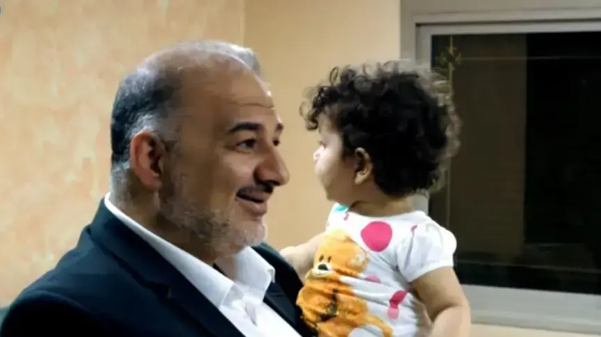 המקור עם מנסור עבאס
