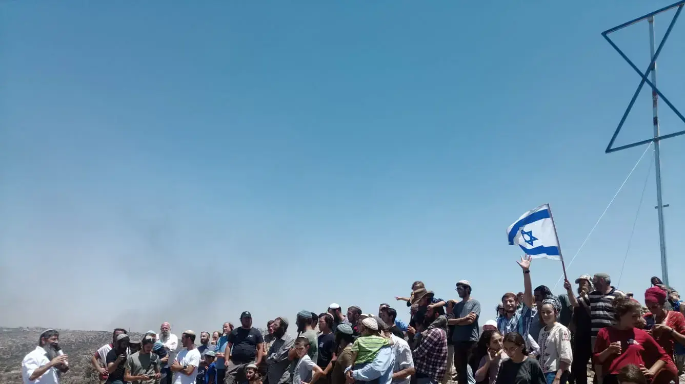 תושבי מאחז אביתר מפנים את השטח. 2 ביולי 2021