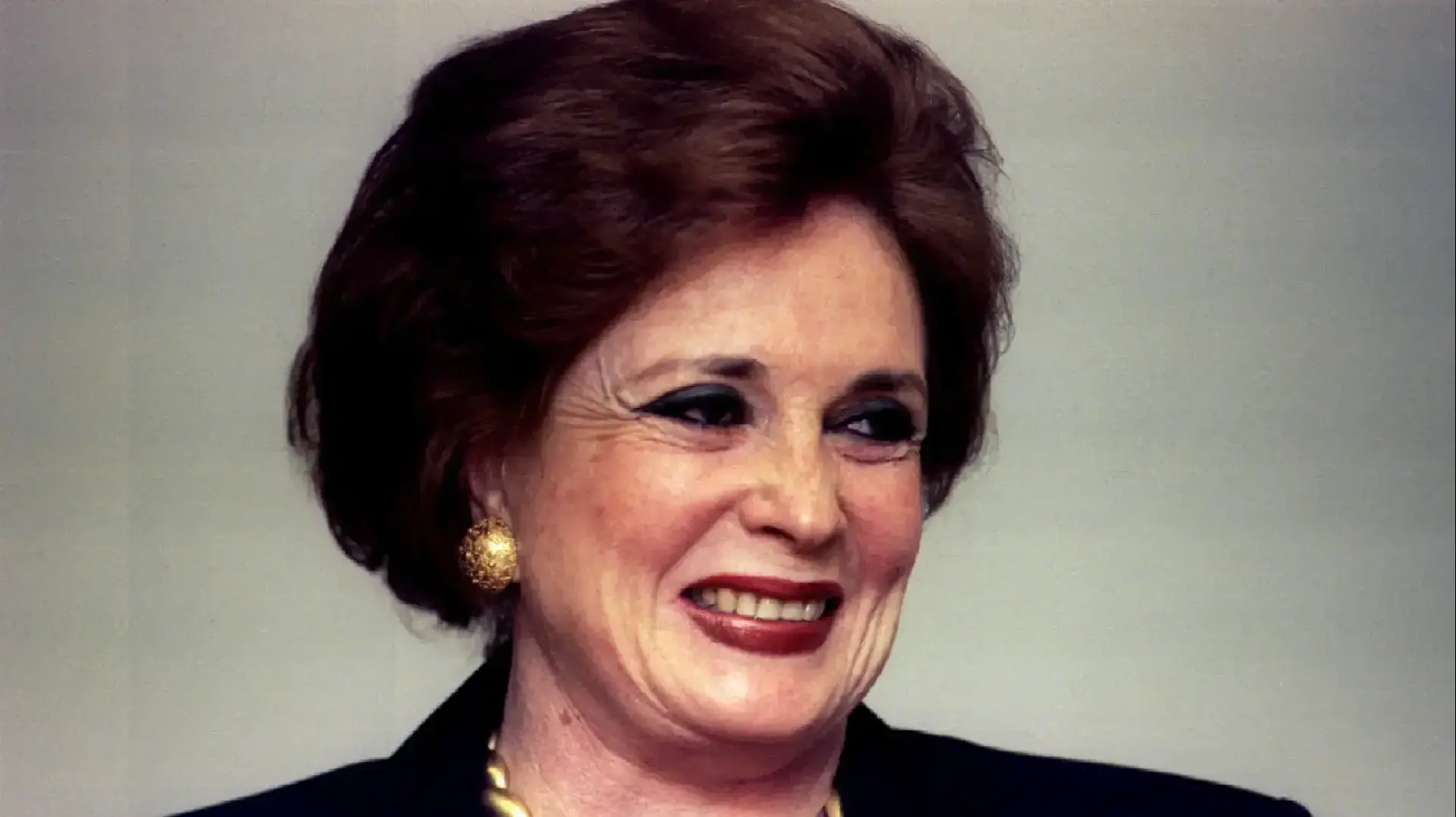ג'יהאן סאדאת, אלמנתו של נשיא מצרים אנואר סאדאת, 12 בנובמבר 1995