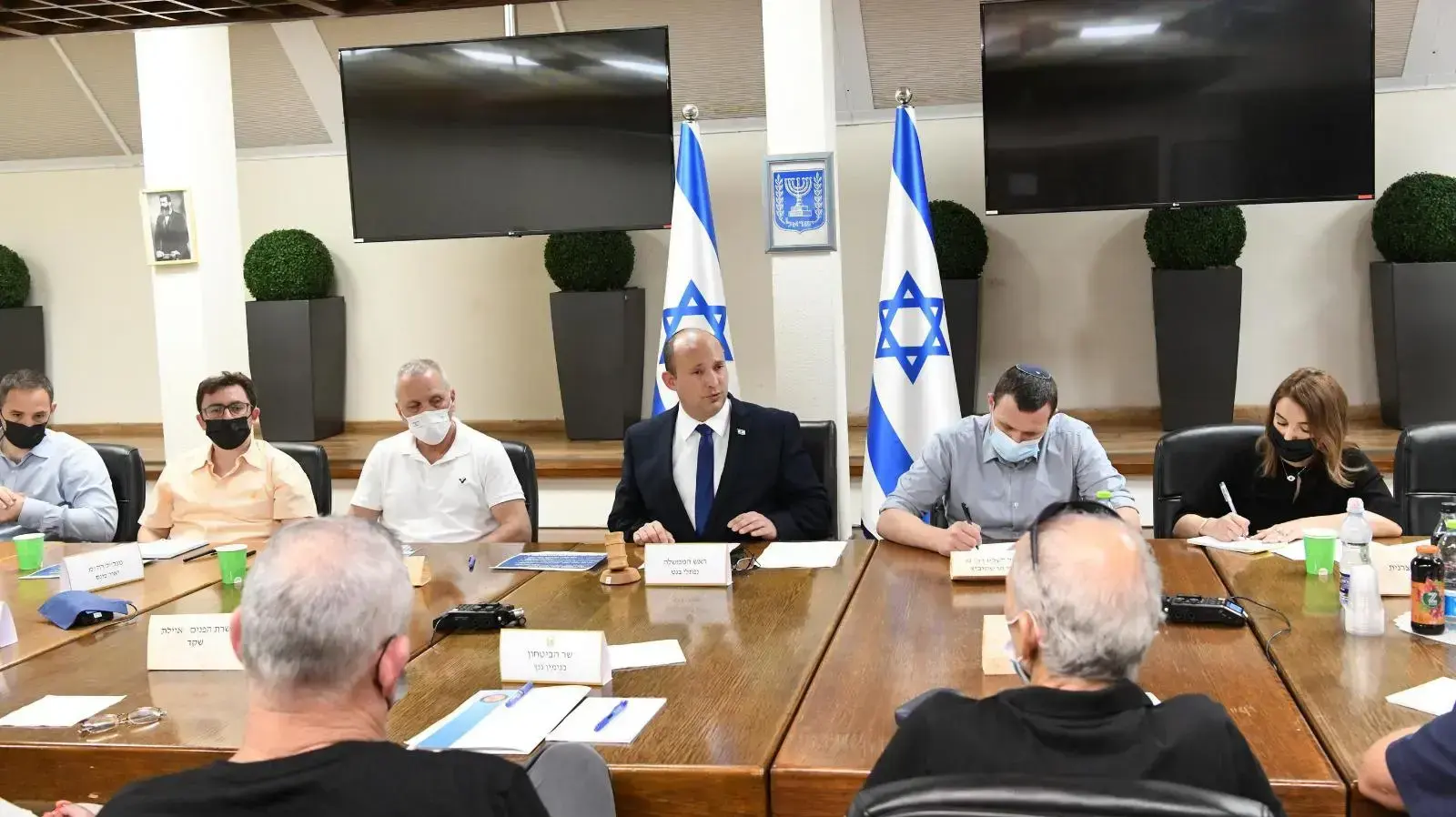 דיון בעניין נגיף הקורונה בקריה בתל-אביב, 16 ביולי 2021 דיון בעניין נגיף הקורונה בקריה בתל-אביב, 16 ביולי 2021