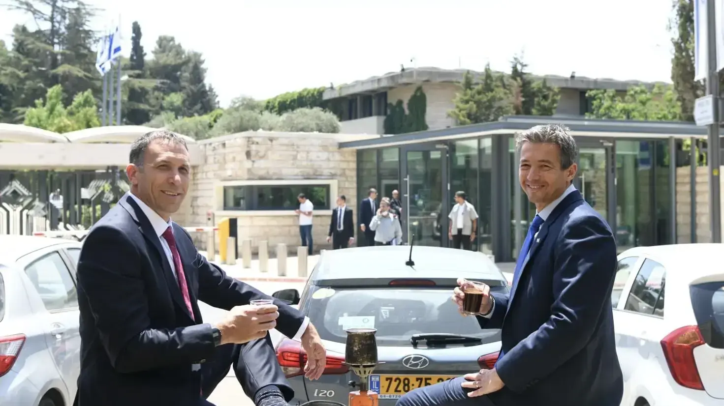 יועז הנדל ומתן כהנא יועז הנדל ומתן כהנא