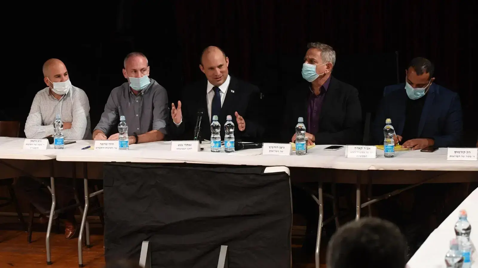 נפתלי בנט נפגש עם עולם התרבות לצד שר התרבות חילי טרופר ושר הבריאות ניצן הורוביץ נפתלי בנט נפגש עם עולם התרבות לצד שר התרבות חילי טרופר ושר הבריאות ניצן הורוביץ