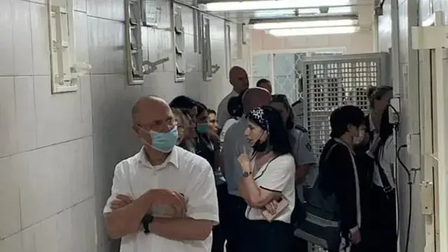 השופט רון שפירא בבית המעצר קישון השופט רון שפירא בבית המעצר קישון
