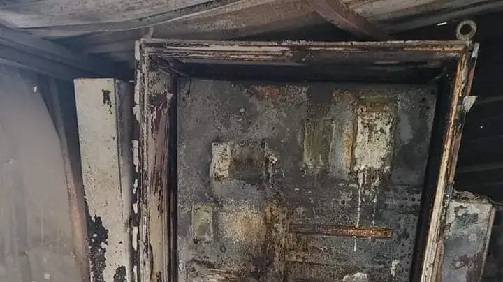 מפעל לייצור אבן, באזור הכפר הפלסטיני חווארה הוצת במהלך הלילה 22 ביולי 2021 מפעל לייצור אבן, באזור הכפר הפלסטיני חווארה הוצת במהלך הלילה 22 ביולי 2021