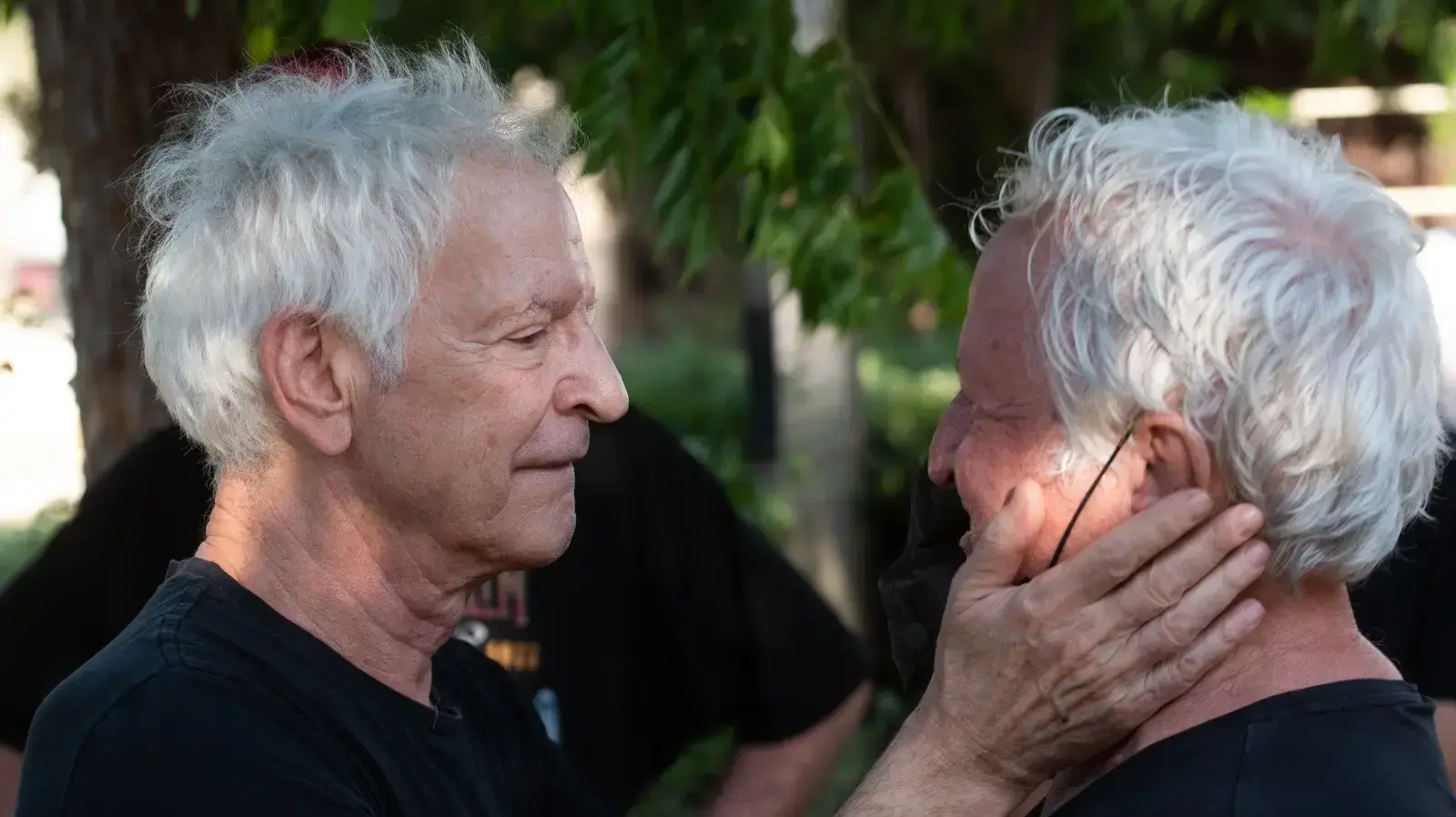 שלום חנוך בהלוויתו של צבי שיסל, יולי 2021 שלום חנוך בהלוויתו של צבי שיסל, יולי 2021