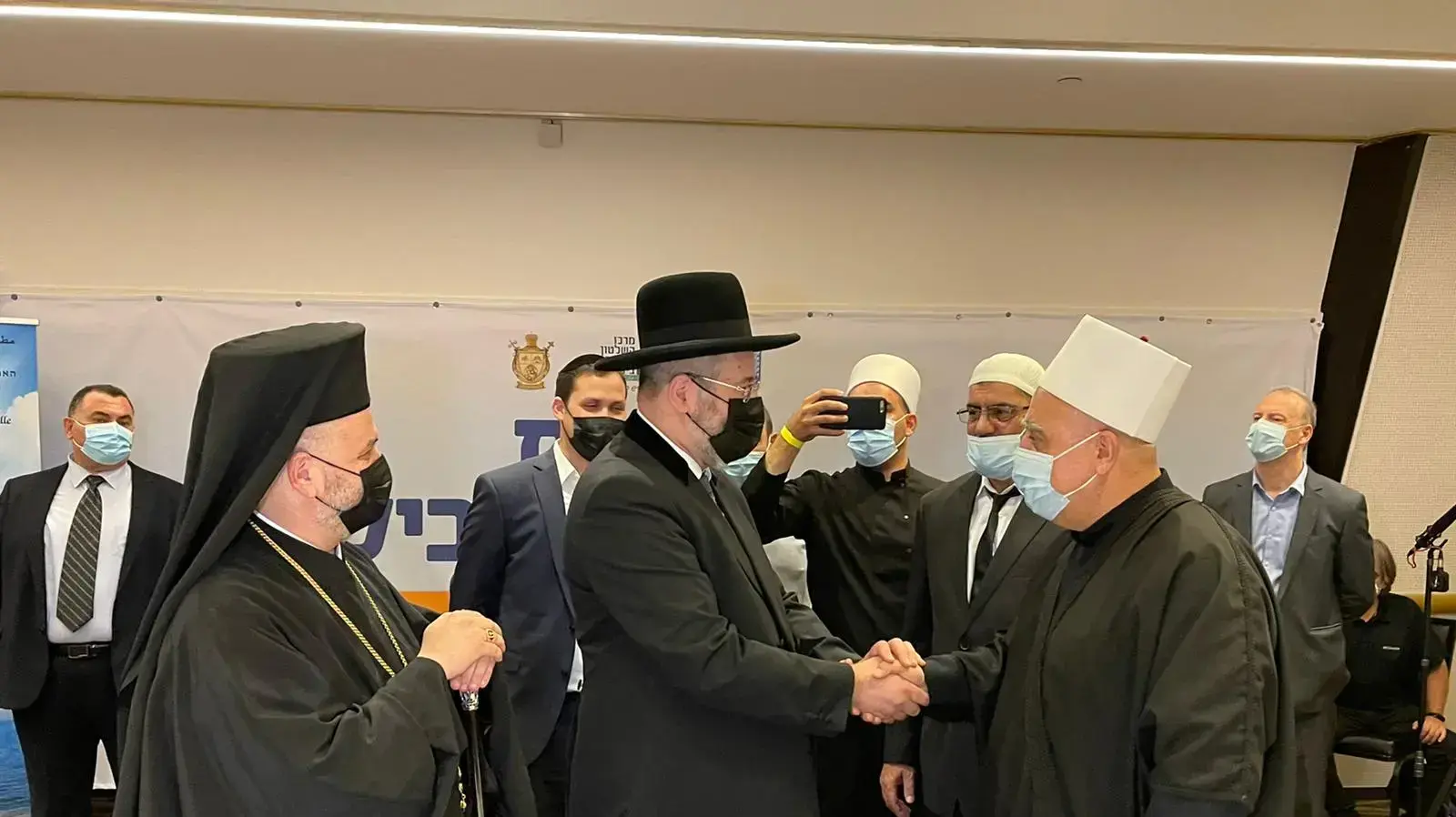 המנהיג הרוחני של העדה הדרוזית בישראל, שייח' מוואפק טריף, בכנס לשותפות יהודית-ערבית, 2 ביולי 2021 המנהיג הרוחני של העדה הדרוזית בישראל, שייח' מוואפק טריף, בכנס לשותפות יהודית-ערבית, 2 ביולי 2021