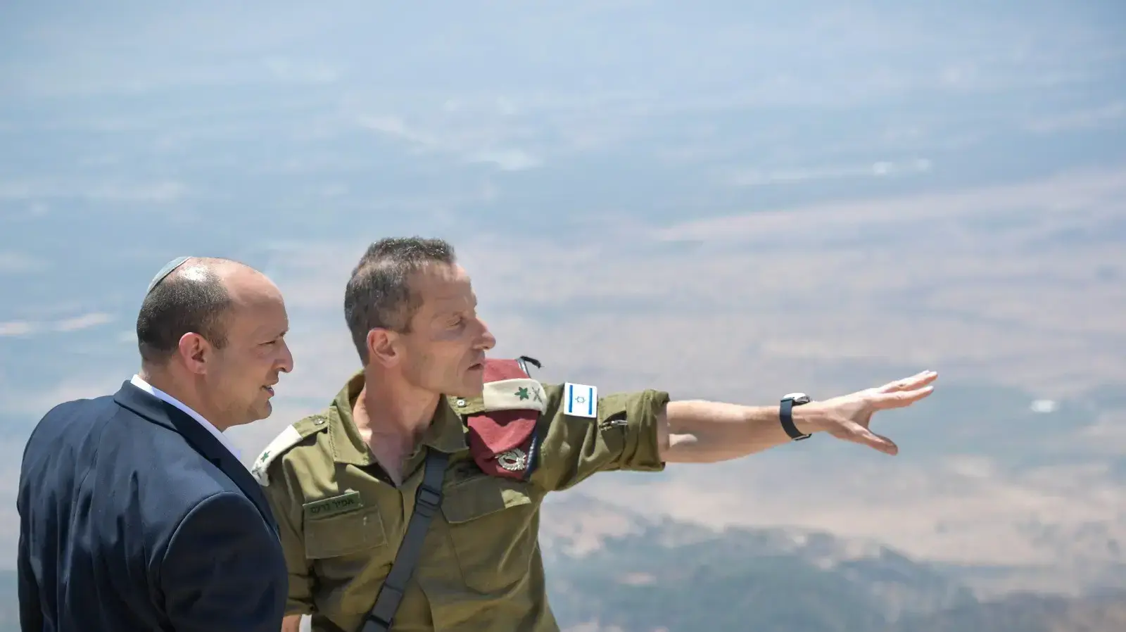 ראש הממשלה, נפתלי בנט במהלך ביקורו בפיקוד הצפון 3 באוגוסט 2021 ראש הממשלה, נפתלי בנט במהלך ביקורו בפיקוד הצפון 3 באוגוסט 2021