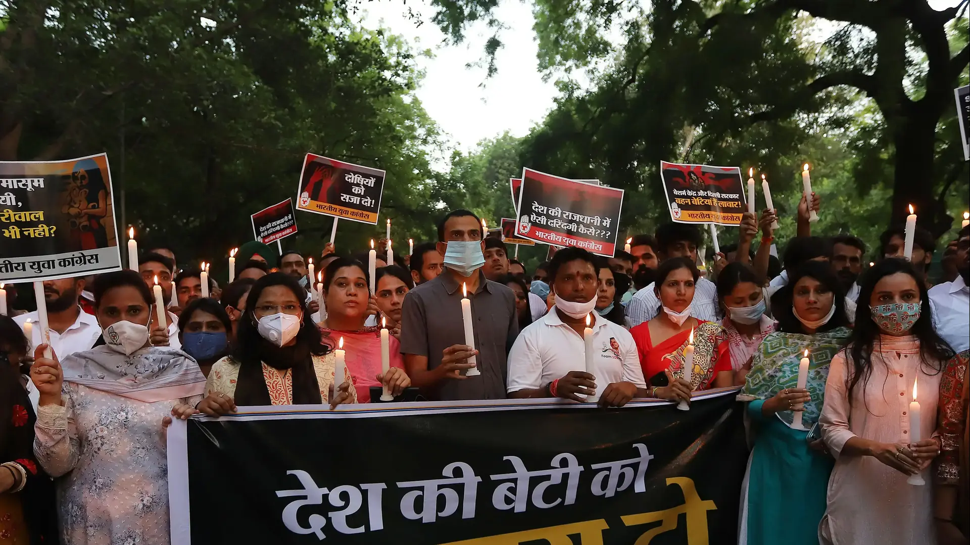 Protesters burning an effigy of Narendra Modi during the demonstration. Delhi Mahila Congress members protest against Prime Minister, Narendra Modi’s silence on the issue of alleged rape of a 9-year-old Dalit girl, exposing the incompetence and failure of law and order. (Photo by Amarjeet Kumar Singh / SOPA Images/Sipa USA)No Use Germany.
