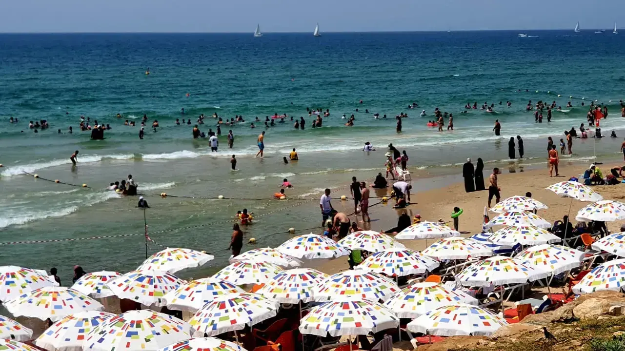 נופשים בחוץ הצוק, תל אביב 6 באוגוסט 2021 נופשים בחוץ הצוק, תל אביב 6 באוגוסט 2021