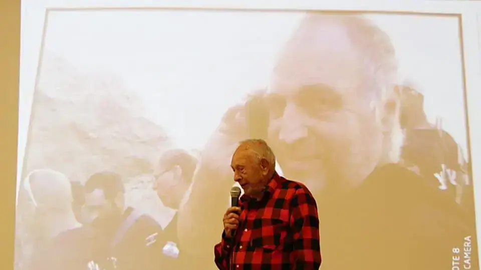 משה עציון מקיבוץ נירים, אביו של זאביק עציון, רבש"ץ הקיבוץ שנהרג במבצע "צוק איתן"