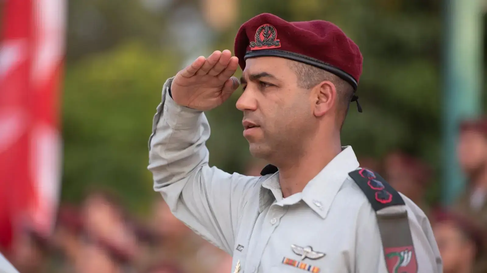 אל"ם יקי דולף בטקס סיום תפקידו כמפקד חטיבת הצנחנים, יוני 2019
אל"ם יקי דולף בטקס סיום תפקידו כמפקד חטיבת הצנחנים, יוני 2019