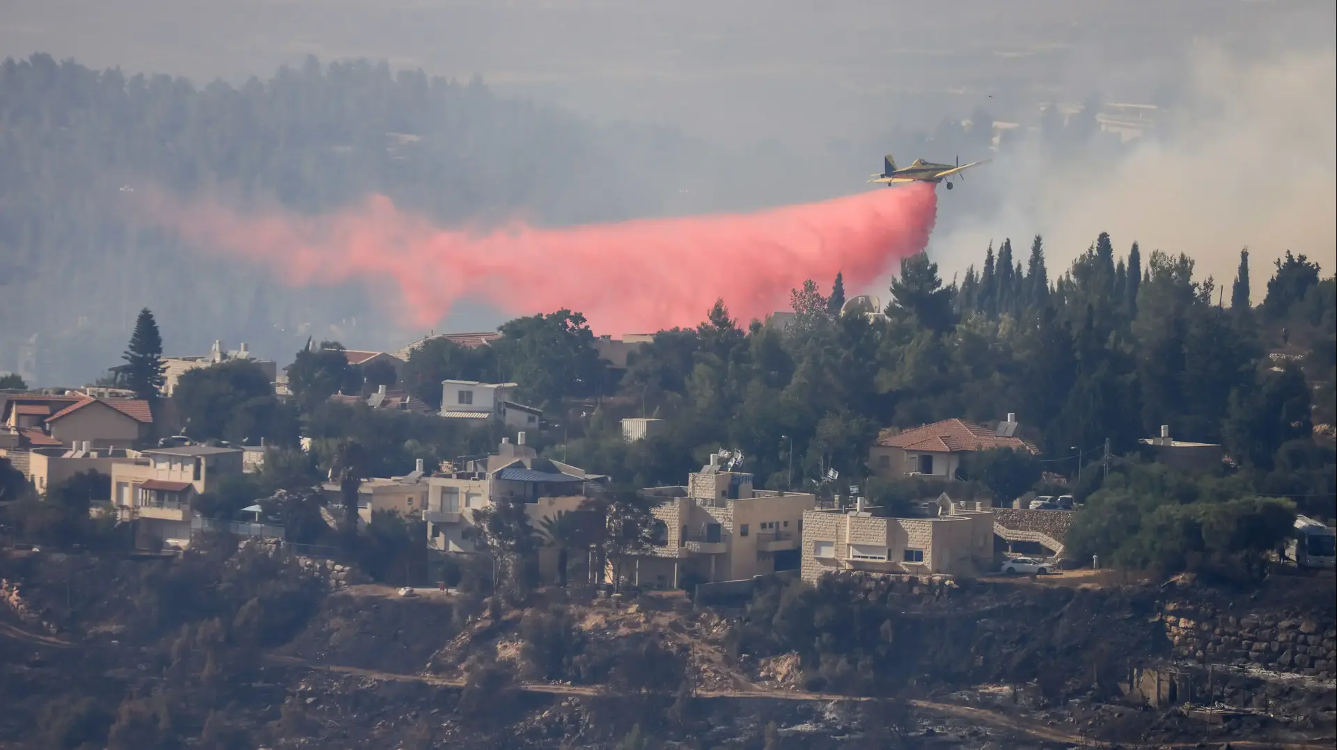השריפה באיזור ירושלים מעל מושב גבעת יערים
16 באוגוסט 2021 השריפה באיזור ירושלים מעל מושב גבעת יערים
16 באוגוסט 2021