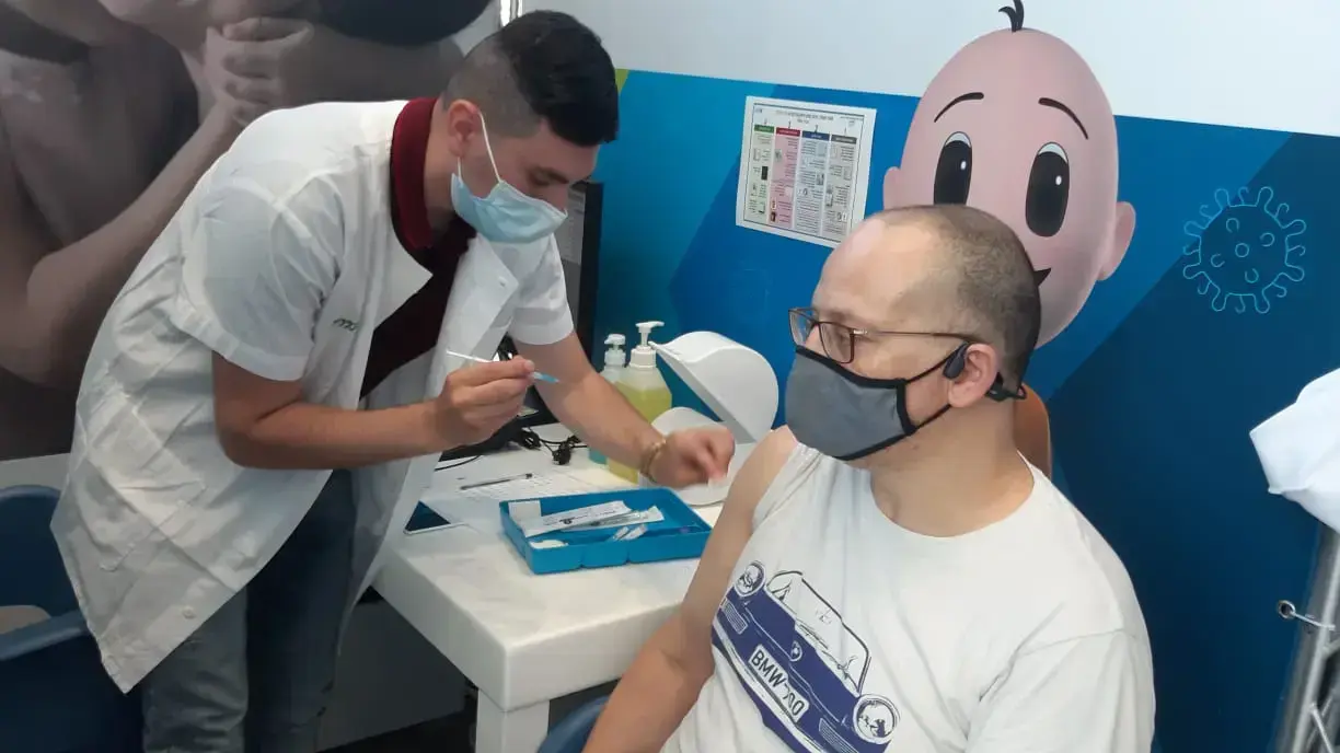 חיסון קורונה שלישי לבני 40 ומעלה 20 באוגוסט 2021 חיסון קורונה שלישי לבני 40 ומעלה 20 באוגוסט 2021