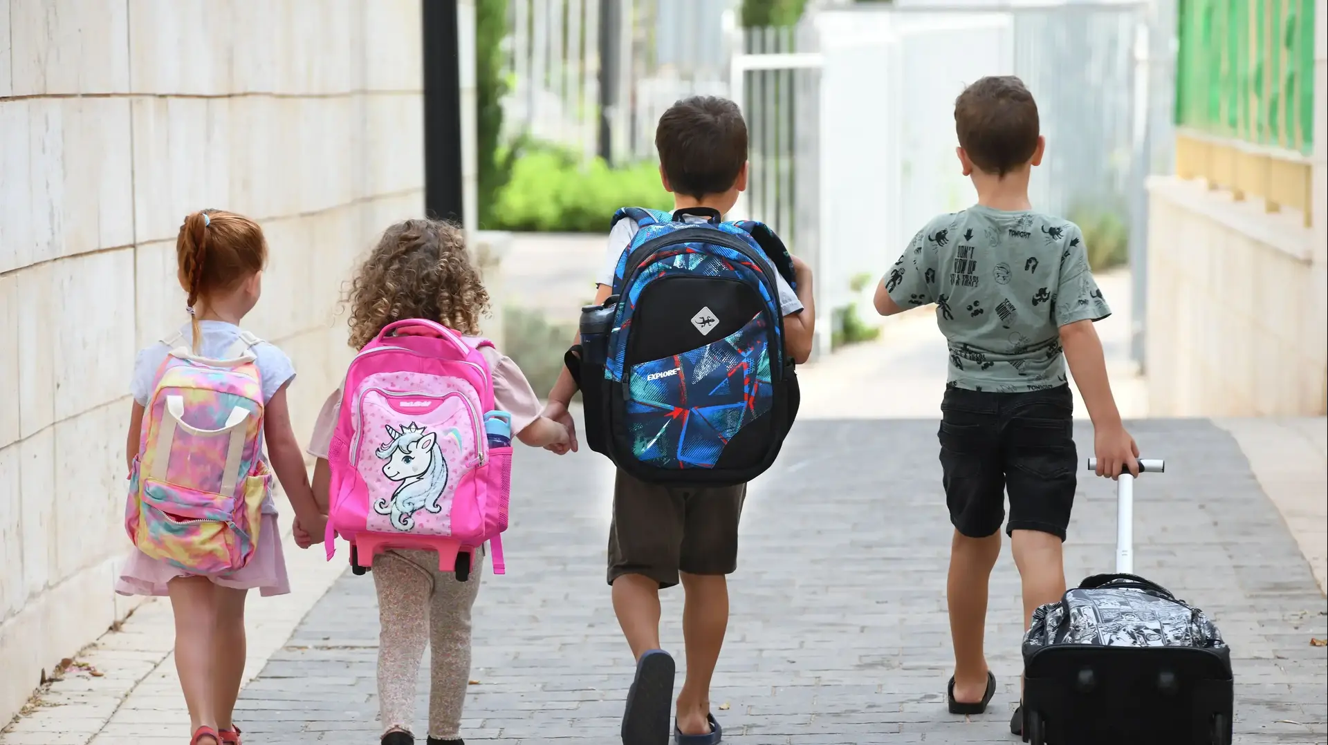 ילדים מתכוננים לחזרה ללימודים, פתח תקווה, 22 באוגוסט 2021