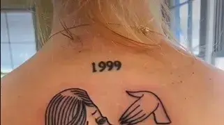 שיתפה קעקוע תמים והפכה לבדיחה ברשת
שיתפה קעקוע תמים והפכה לבדיחה ברשת