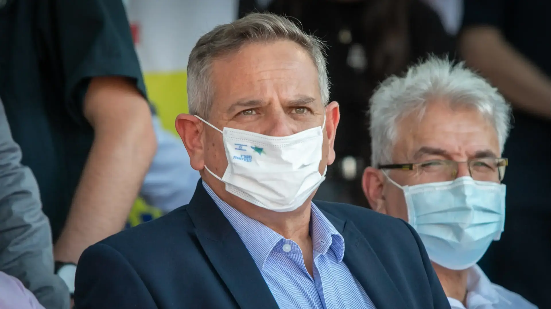 שר הבריאות ניצן הורוביץ ופרויקטור הקורונה סלמן זרקא משיק את קמפיין "חיסון עד הבית", כפר קאסם, 23 באוגוסט 2021 שר הבריאות ניצן הורוביץ ופרויקטור הקורונה סלמן זרקא משיק את קמפיין "חיסון עד הבית", כפר קאסם, 23 באוגוסט 2021