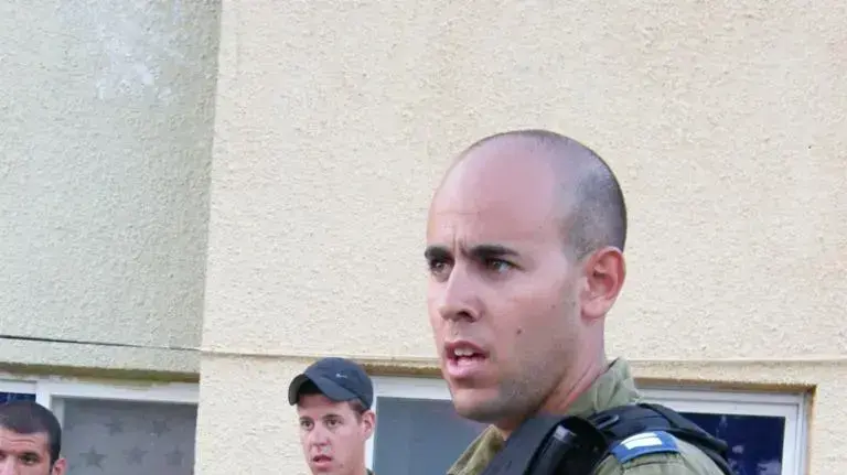 אירוע הטסת טיסנים לזכרו של סרן ניר לקריף ז"ל, שנהרג בתאונה אווירית אירוע הטסת טיסנים לזכרו של סרן ניר לקריף ז"ל, שנהרג בתאונה אווירית