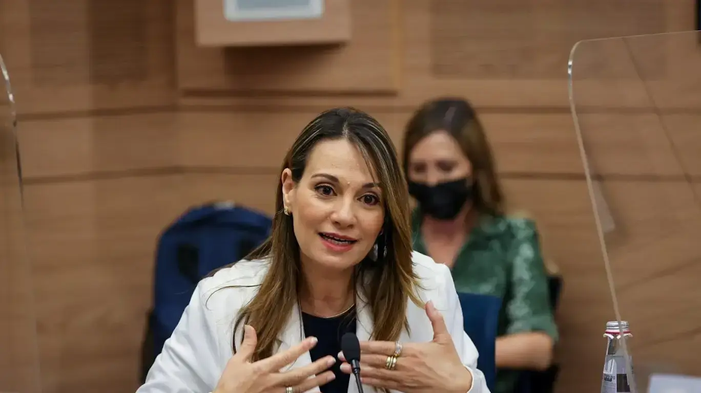 שרת החינוך, יפעת שאשא ביטון במהלך ועדת החינוך בכנסת 30 באוגוסט 2021 שרת החינוך, יפעת שאשא ביטון במהלך ועדת החינוך בכנסת 30 באוגוסט 2021