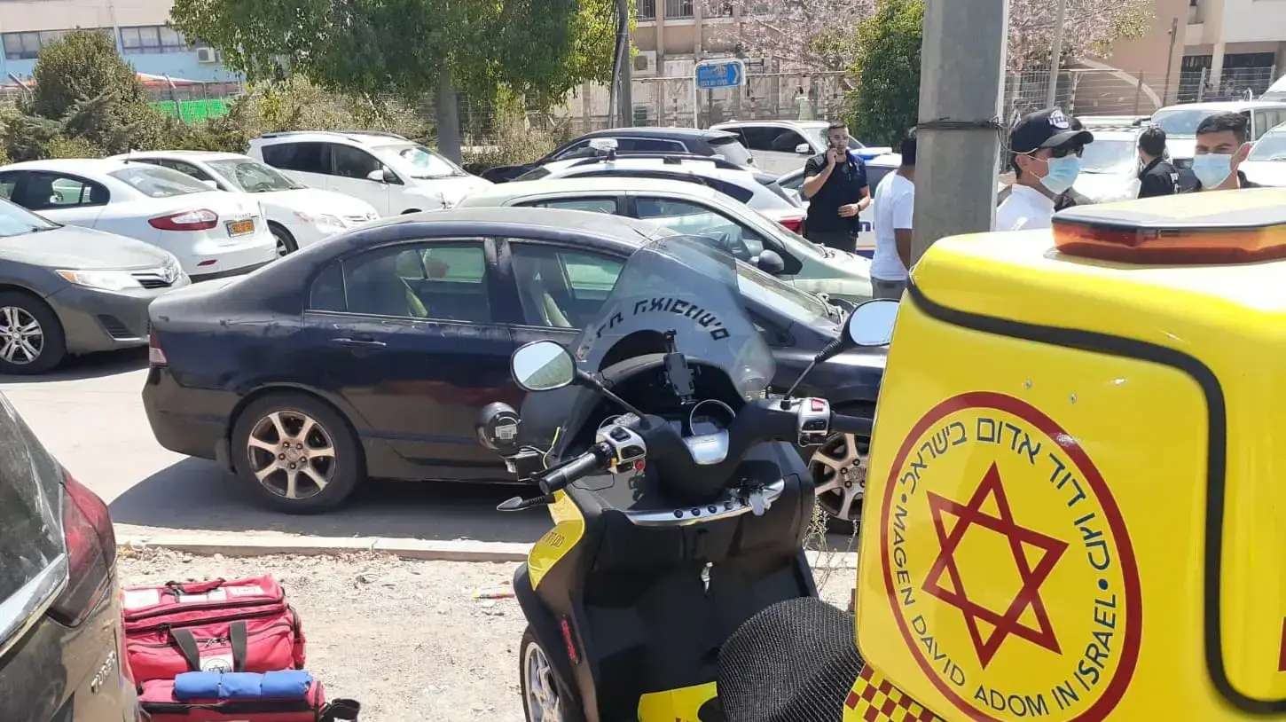 ילד בן 6 מת לאחר שנשכח במכונית, מועצה אזורית שדות נגב, 31 באוגוסט 2021 ילד בן 6 מת לאחר שנשכח במכונית, מועצה אזורית שדות נגב, 31 באוגוסט 2021