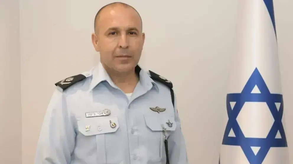 ניצב אבי ביטון 