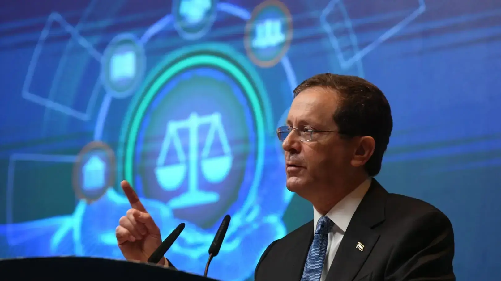 נשיא המדינה, יצחק הרצוג במהלך ועידת המשפט 2 בספטמבר 2021 נשיא המדינה, יצחק הרצוג במהלך ועידת המשפט 2 בספטמבר 2021