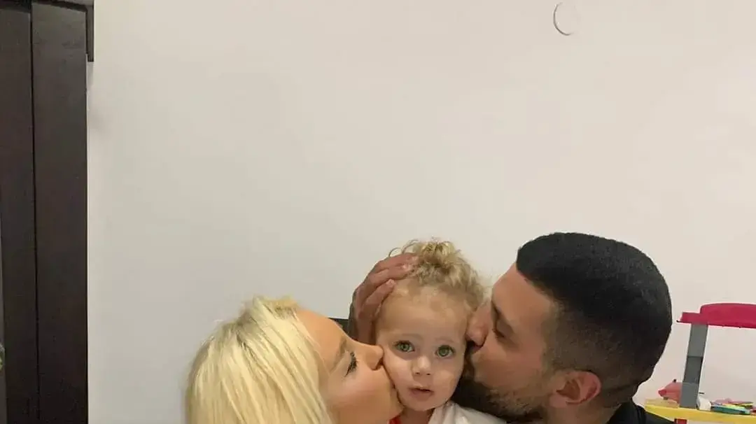 ליאור יפרח התינוקת של הזוג ובעלה שנהרג בתאונת דרכים יובל יפרח ז״ל ליאור יפרח התינוקת של הזוג ובעלה שנהרג בתאונת דרכים יובל יפרח ז״ל