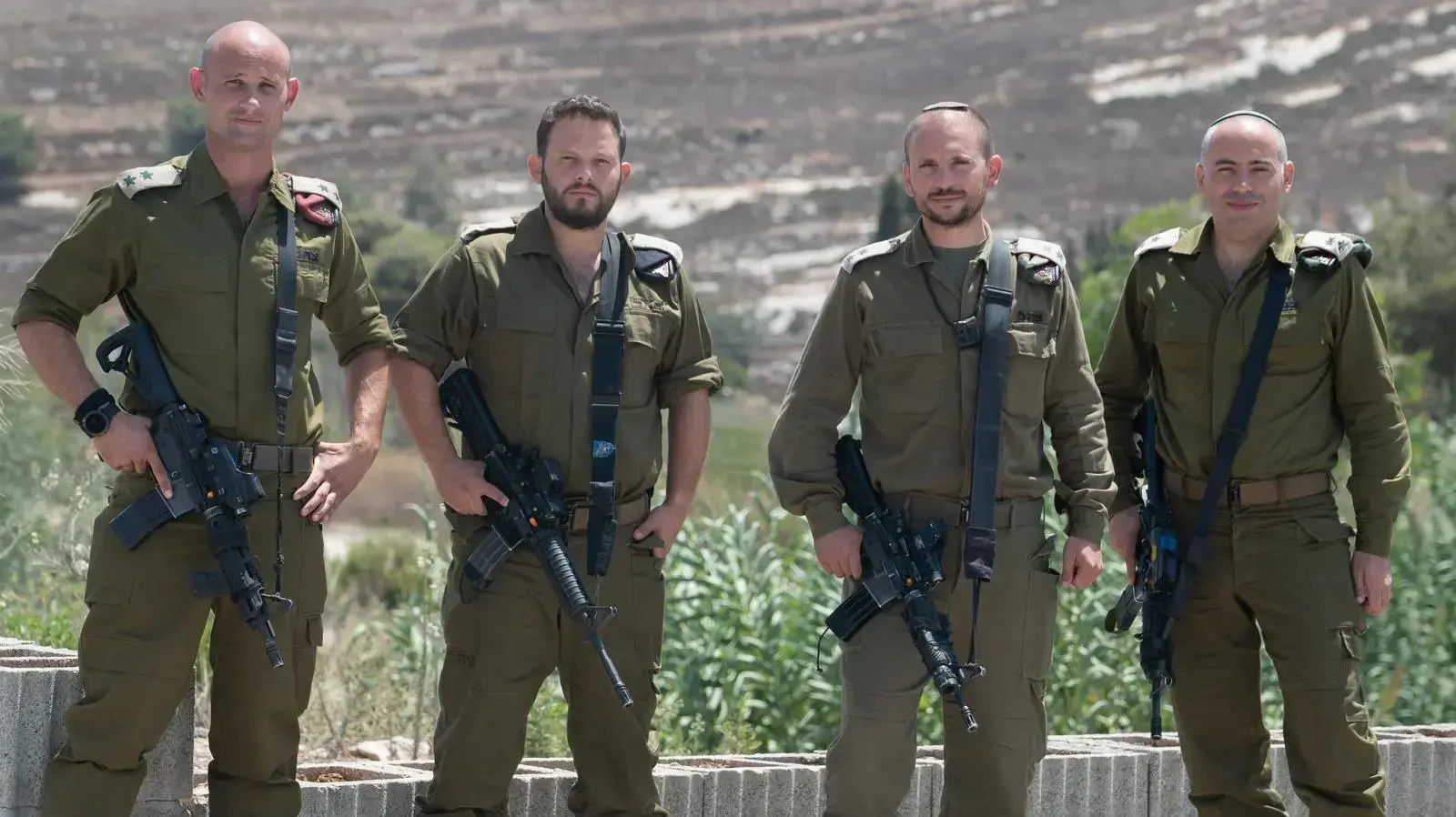 תא"ל מישל ינקו ראש מטה אכ"א
מפקד גדוד הסיור של חטיבת הצנחנים סא"ל נועם מכאל
מג"ד 75 סא"ל יעלי קורנפלד
מג"ד נצח יהודה סא"ל מתי שבח
מג"ד 94 סא"ל אליצור משה תא"ל מישל ינקו ראש מטה אכ"א
מפקד גדוד הסיור של חטיבת הצנחנים סא"ל נועם מכאל
מג"ד 75 סא"ל יעלי קורנפלד
מג"ד נצח יהודה סא"ל מתי שבח
מג"ד 94 סא"ל אליצור משה
