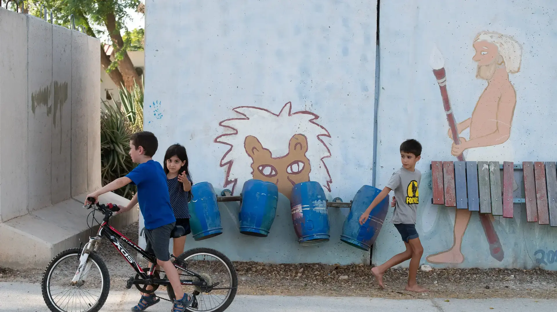 ילדיהם של יגאל והדס קריחלאי, קיבוץ נירים ,2 בספטמבר 2021 ילדיהם של יגאל והדס קריחלאי, קיבוץ נירים ,2 בספטמבר 2021