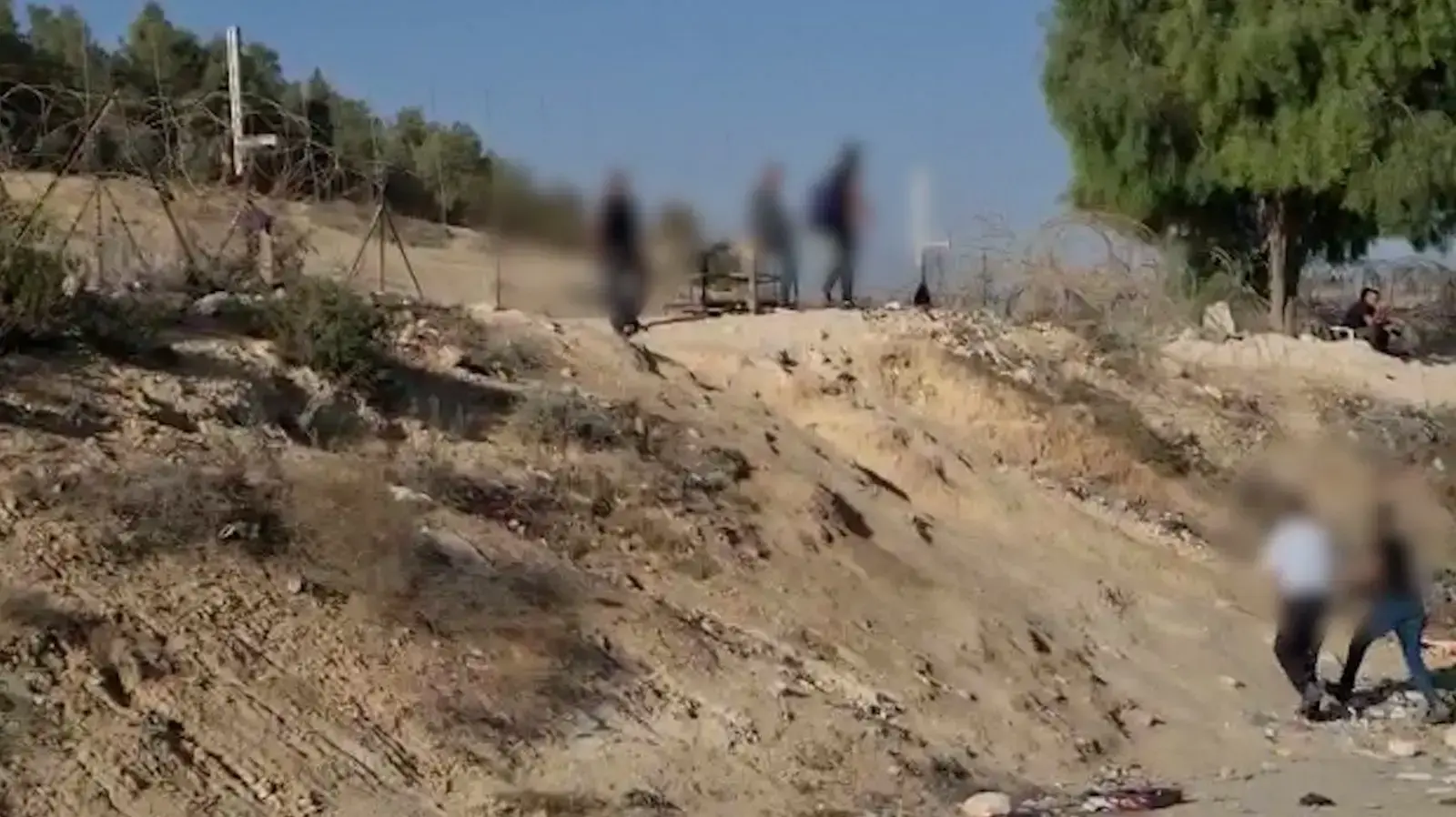 פלסטינים חוצים את הגבול לישראל למרות הסגר על יו"ש, 9 בספטמבר 2021 פלסטינים חוצים את הגבול לישראל למרות הסגר על יו"ש, 9 בספטמבר 2021