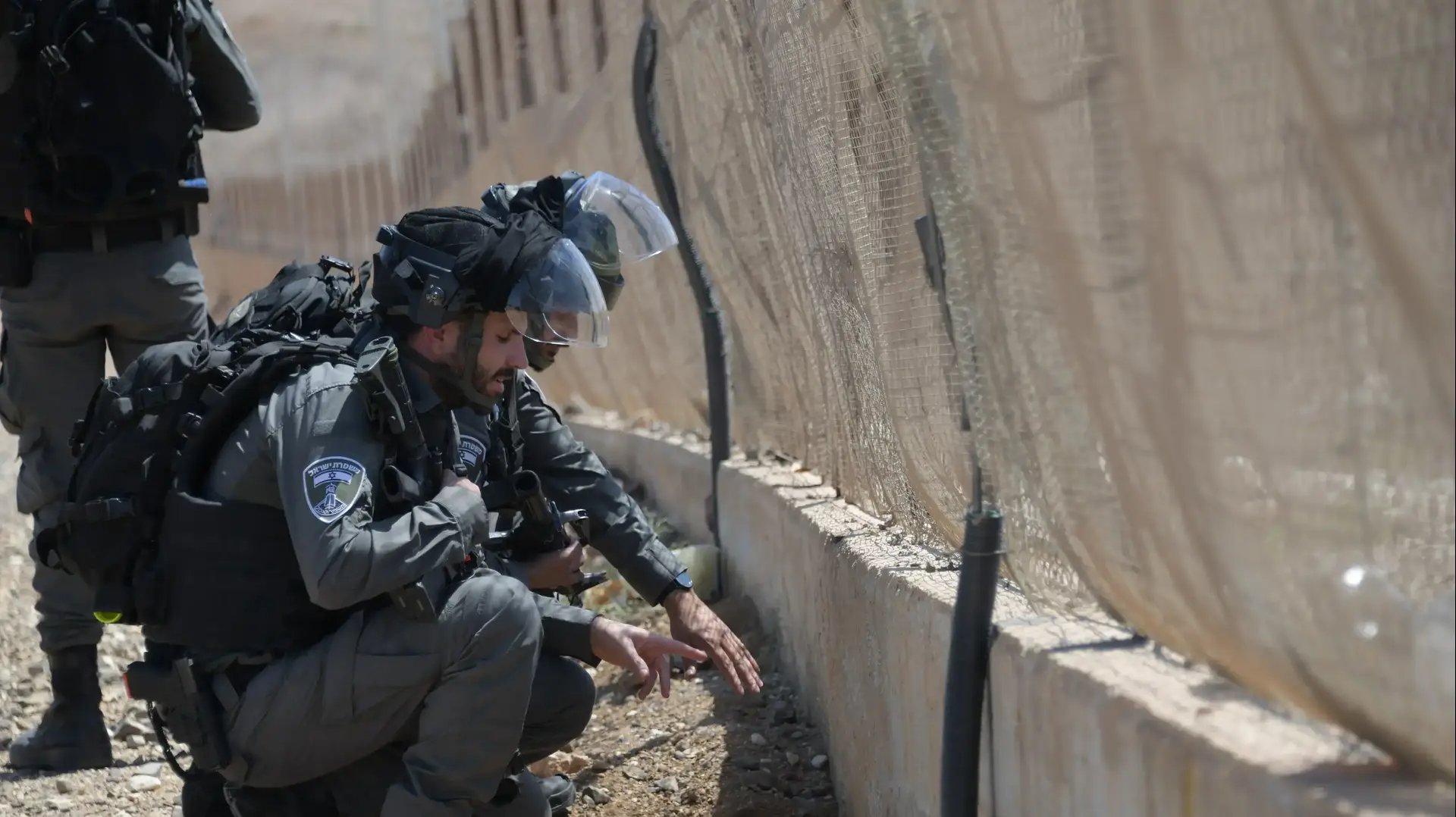 חיפושי משטרת ישראל אחר המחבלים שנמלטו מכלא גלבוע, 10 בספטמבר 2021 חיפושי משטרת ישראל אחר המחבלים שנמלטו מכלא גלבוע, 10 בספטמבר 2021