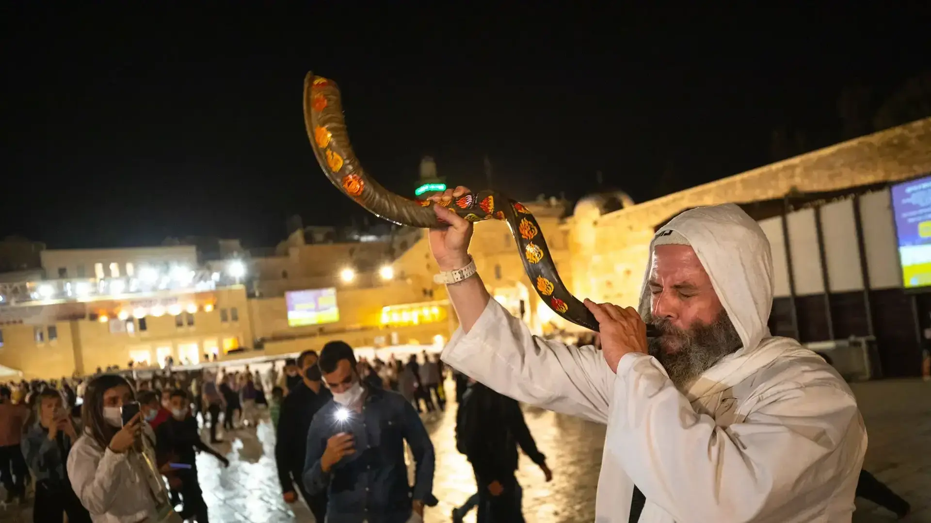 סליחות בכותל, ערב יום כיפור. 
15 בספטמבר 2021