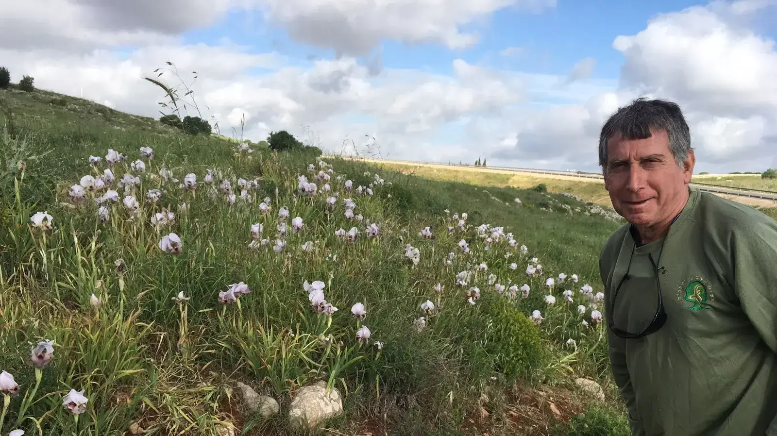 פרץ גלעדי, מתנדב של רשות הטבע והגנים