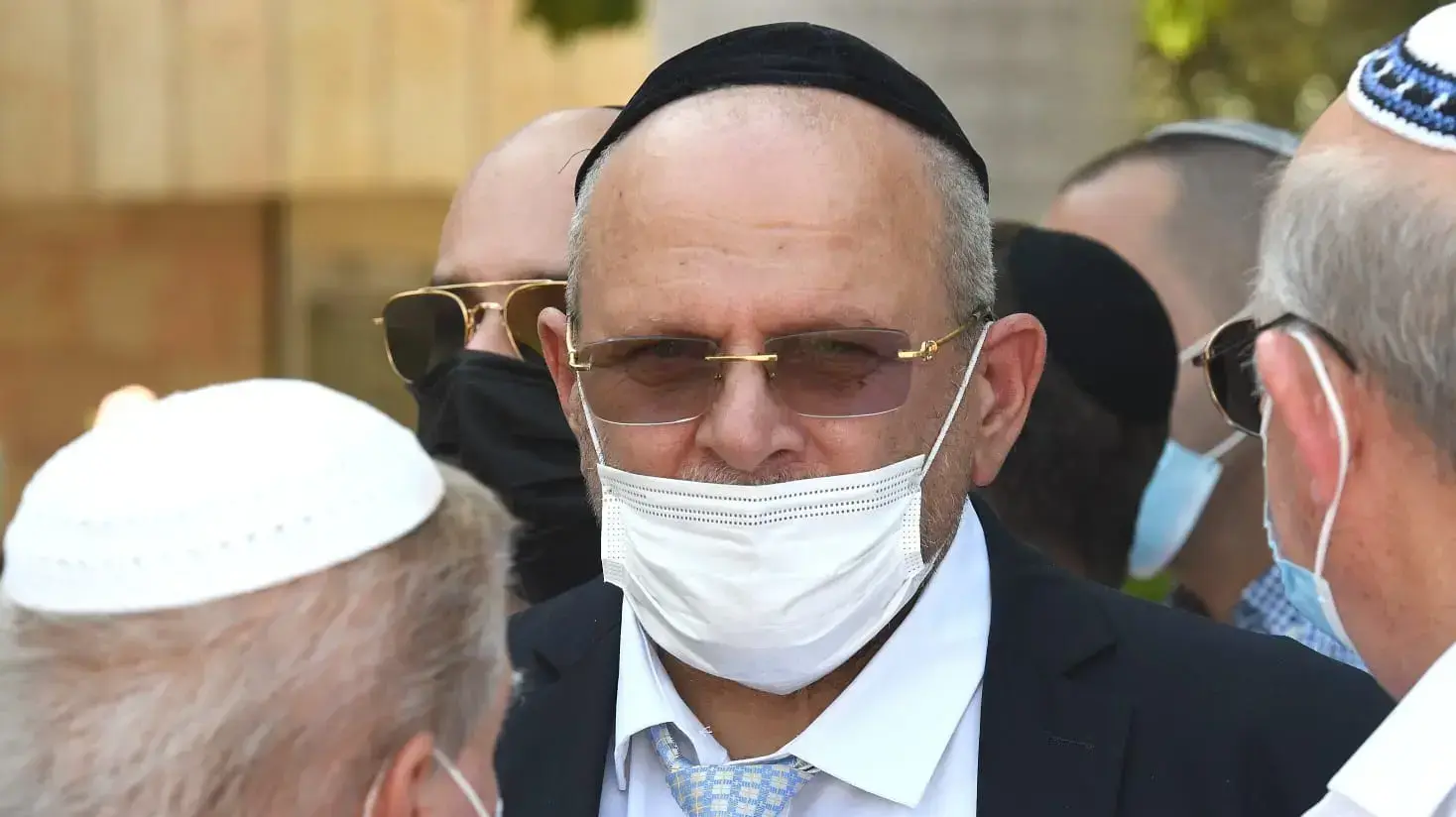 דודי אפל בלוויתו של השר לשעבר אהרון אבוחצירא 22 בספט 2021