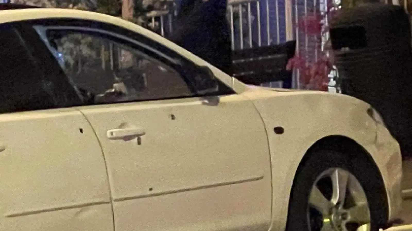 רכבו של חוסאם עותמאן, תושב חיפה בשנות ה-30 לחייו שנרצח בעיר, 24 בספטמבר, 2021 רכבו של חוסאם עותמאן, תושב חיפה בשנות ה-30 לחייו שנרצח בעיר, 24 בספטמבר, 2021