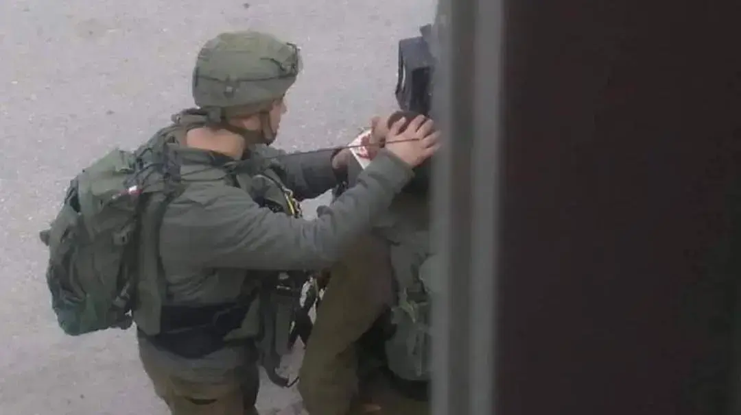 חייל נפצע קל מאבן שנזרקה לעברו במהלך הפרות סדר מול גבעת אביתר. 24 בספטמבר 2021 חייל נפצע קל מאבן שנזרקה לעברו במהלך הפרות סדר מול גבעת אביתר. 24 בספטמבר 2021