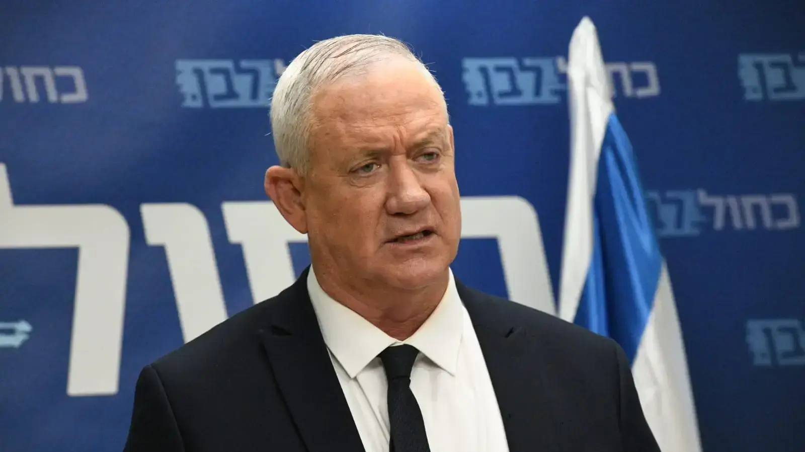 יו"ר כחול לבן, בני גנץ בפתח ישיבת סייעתו בכנסת 4 באוקטבור 2021 יו"ר כחול לבן, בני גנץ בפתח ישיבת סייעתו בכנסת 4 באוקטבור 2021