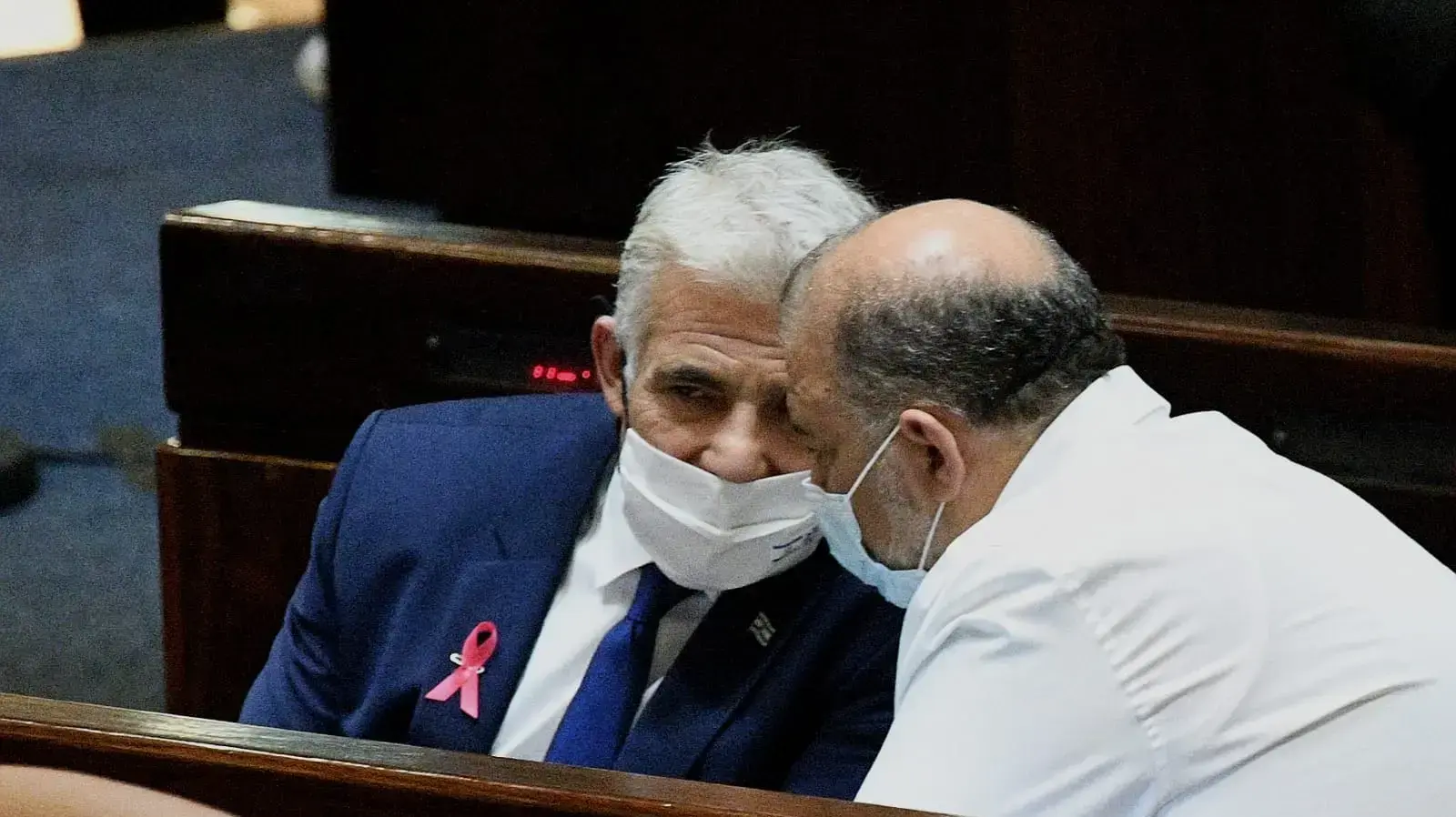 מנסור עבאס ויאיר לפיד בפתיחת מושב החורף בכנסת 4 באוקטבור 2021 מנסור עבאס ויאיר לפיד בפתיחת מושב החורף בכנסת 4 באוקטבור 2021