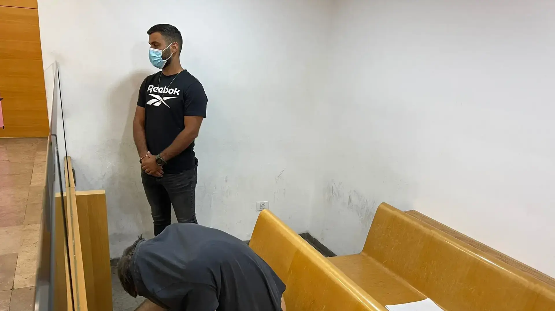 אח בית החולים הפסיכיאטרי החשוד ברצח יעל מלניק בדיון להארכת מעצרו. 10 באוקטובר 2020 אח בית החולים הפסיכיאטרי החשוד ברצח יעל מלניק בדיון להארכת מעצרו. 10 באוקטובר 2020