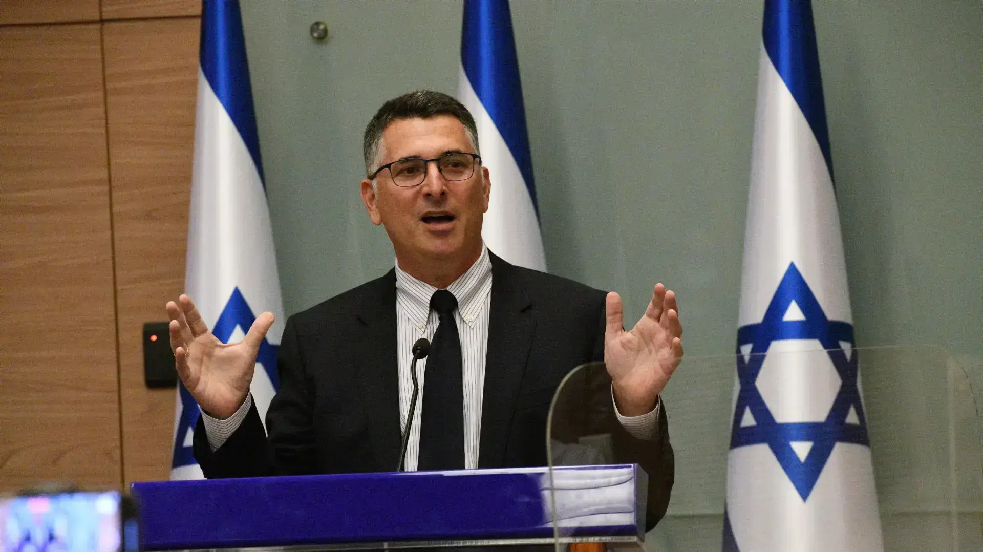 גדעון סער בפתח ישיבת סיעת תקווה חדשה 12 באוקטובר 2021 גדעון סער בפתח ישיבת סיעת תקווה חדשה 12 באוקטובר 2021